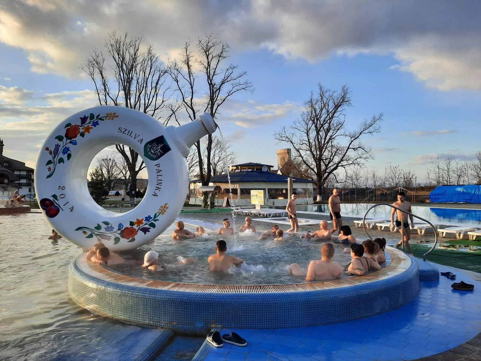 Термальні води. Замки. Вино. - Термальні води. Замки. Вино. -