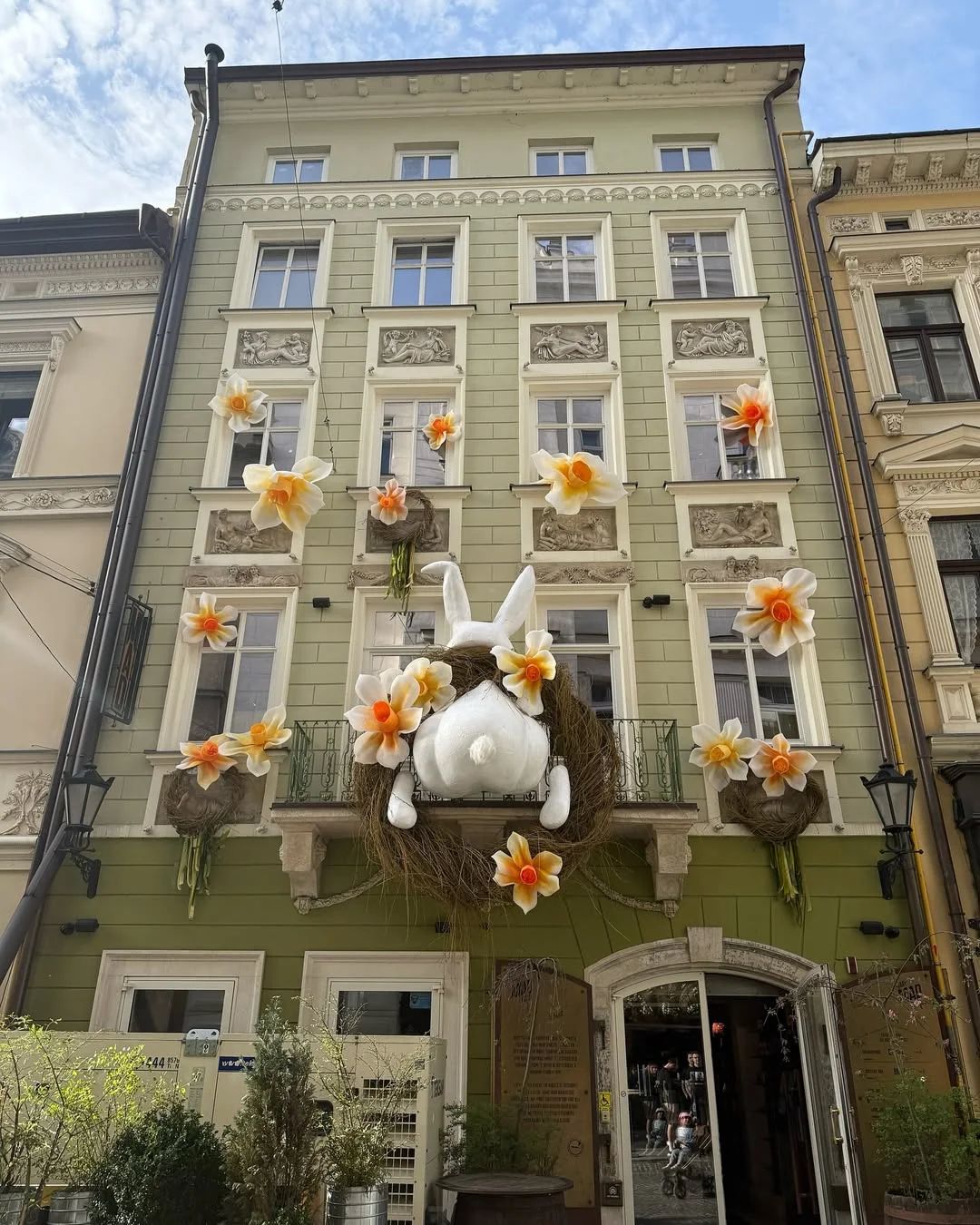 На 2 дні до Львова.