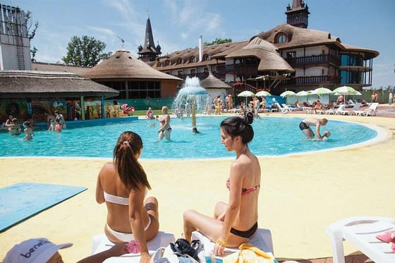 Літо в басейнах Закарпаття