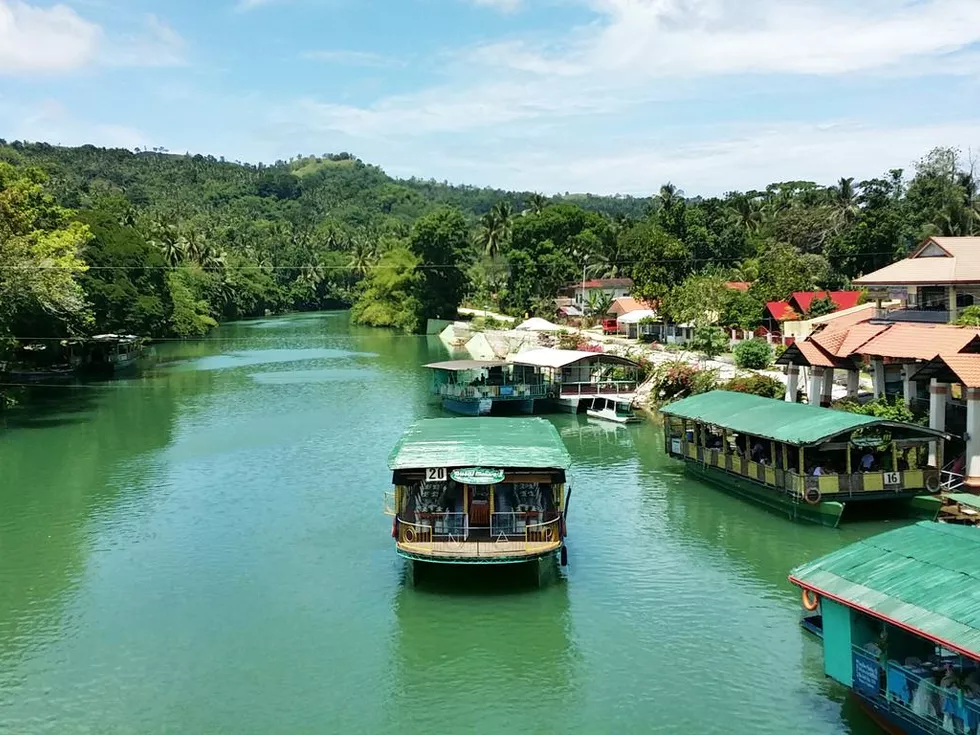 travel program image