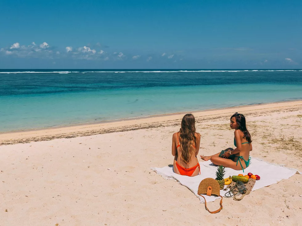 travel program image