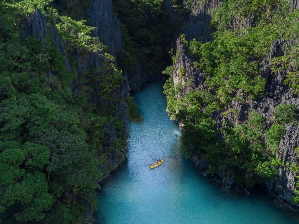 travel program image