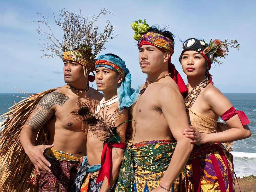 travel program image