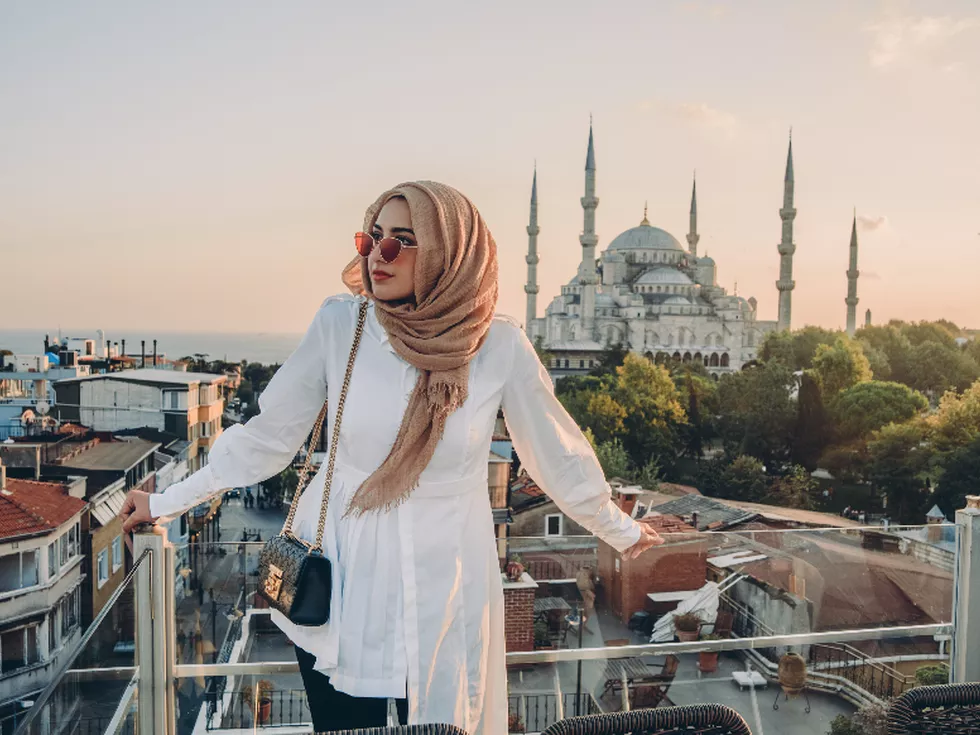 travel program image