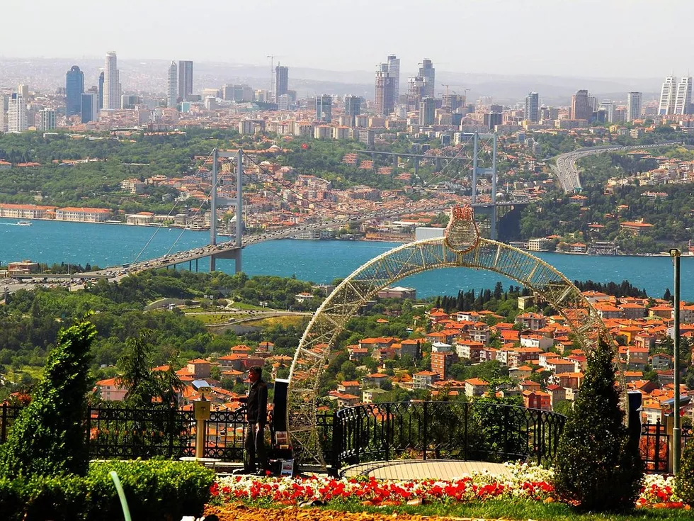 travel program image