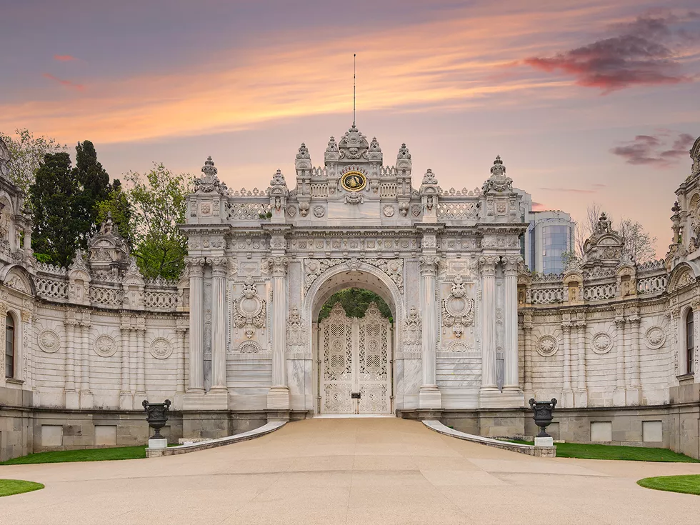 travel program image
