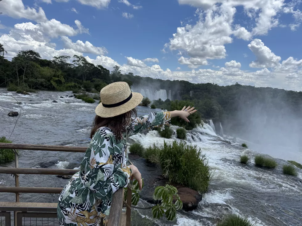travel program image