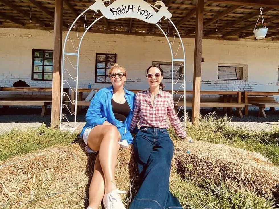 travel program image