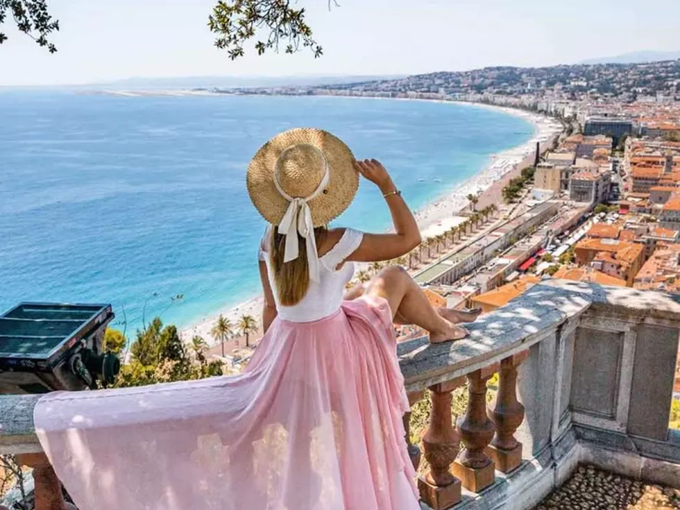 travel program image