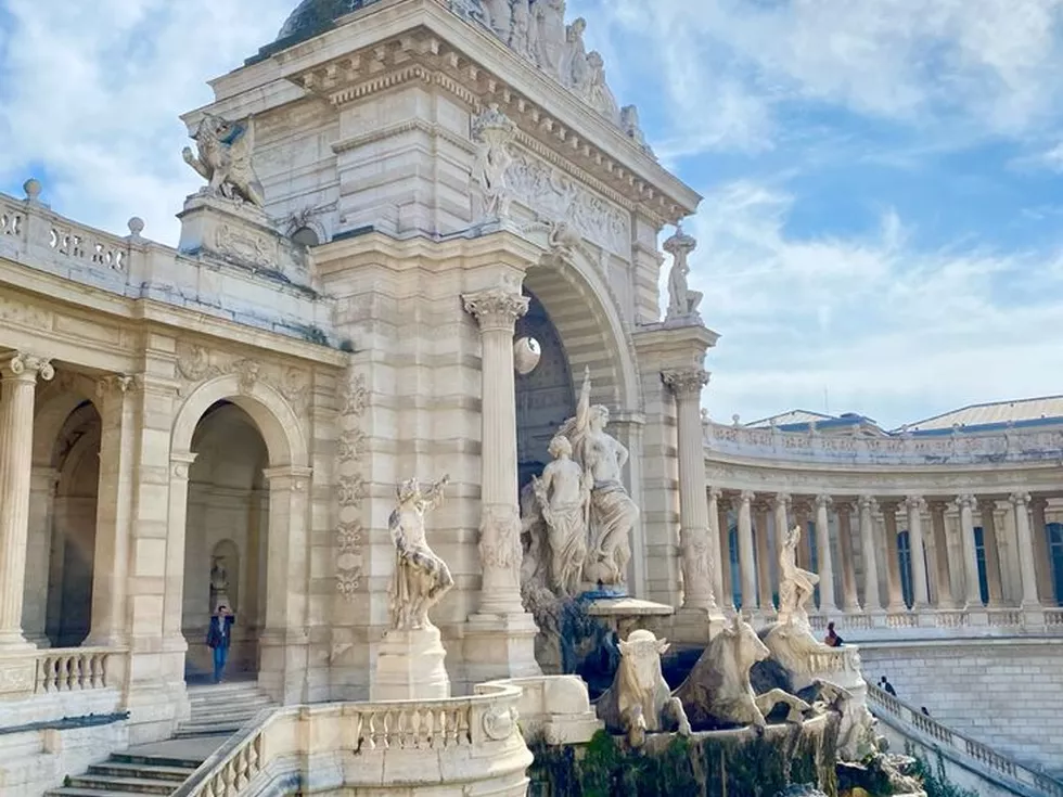 travel program image