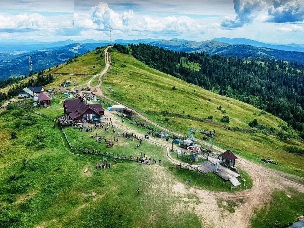 travel program image
