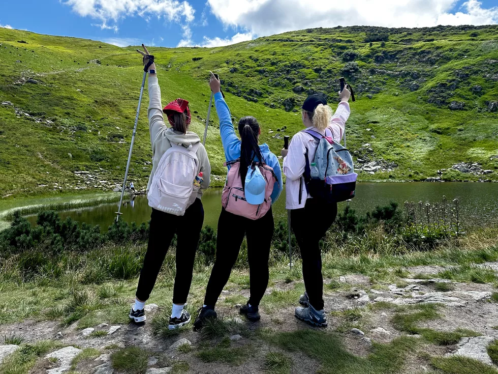 travel program image