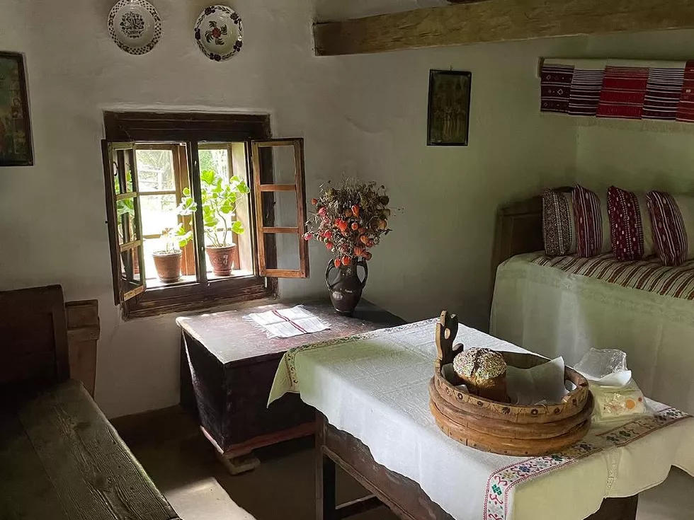 travel program image