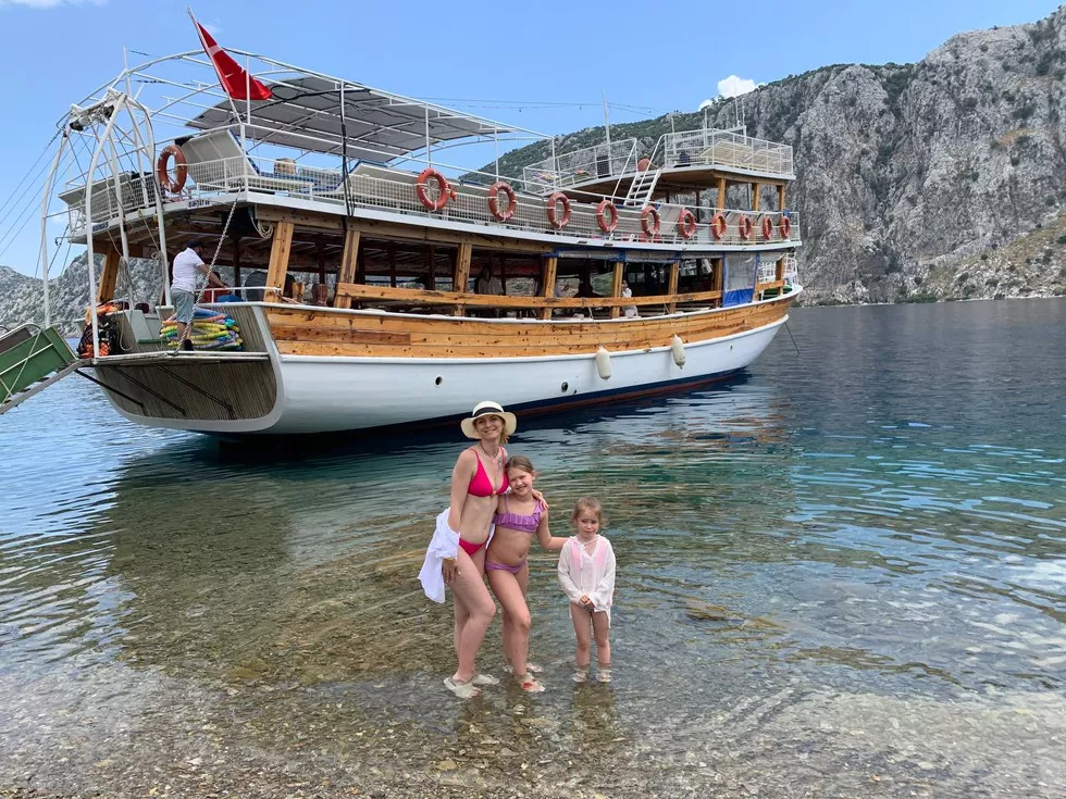 travel program image