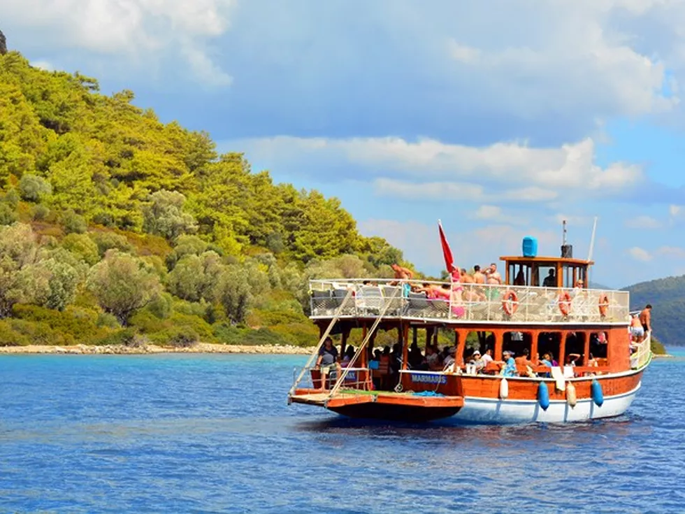travel program image