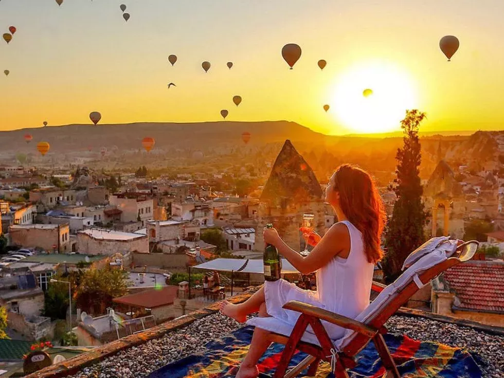 travel program image