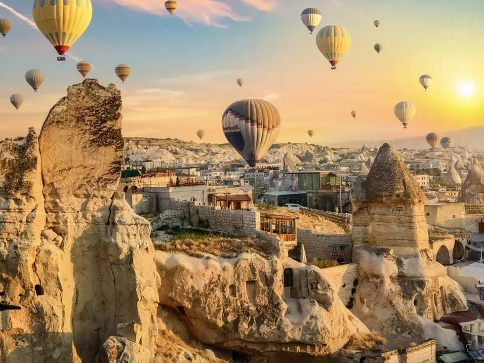 travel program image