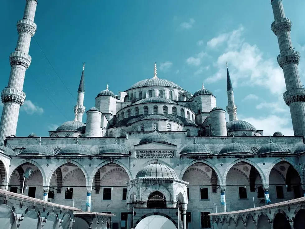 travel program image