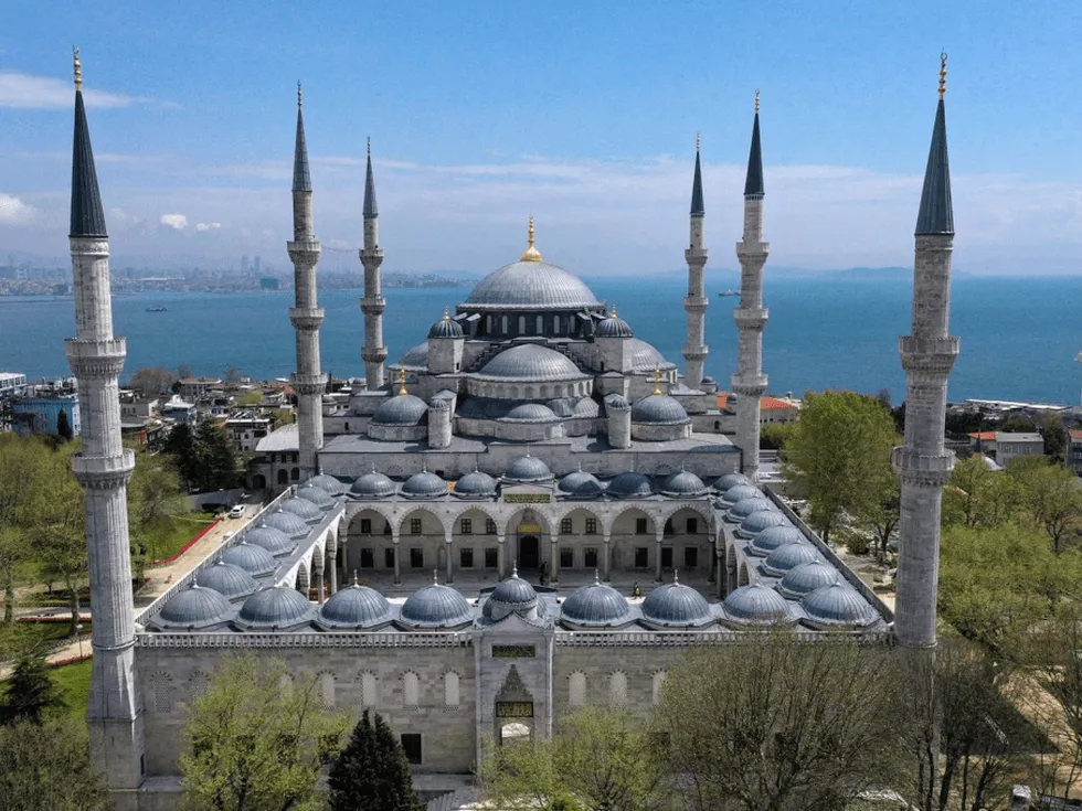 travel program image