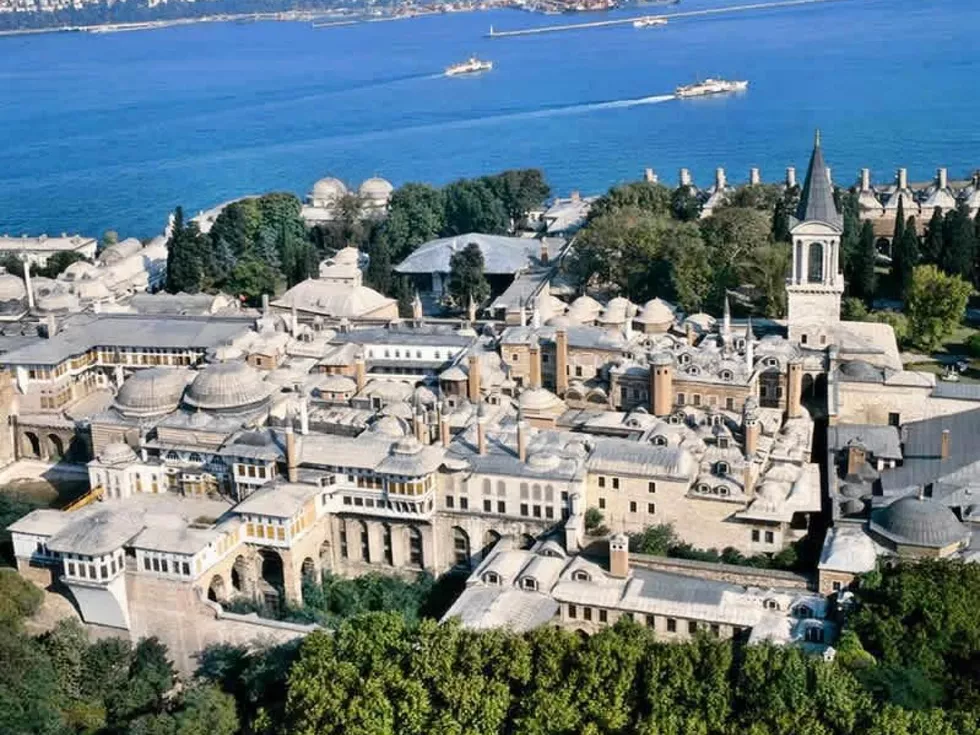 travel program image