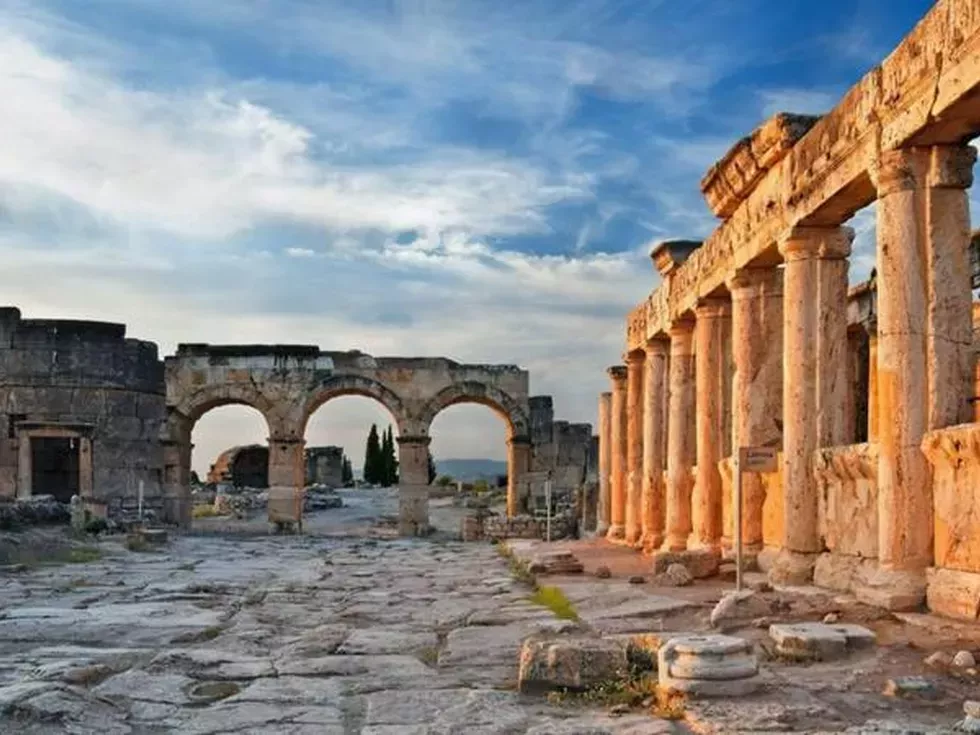 travel program image