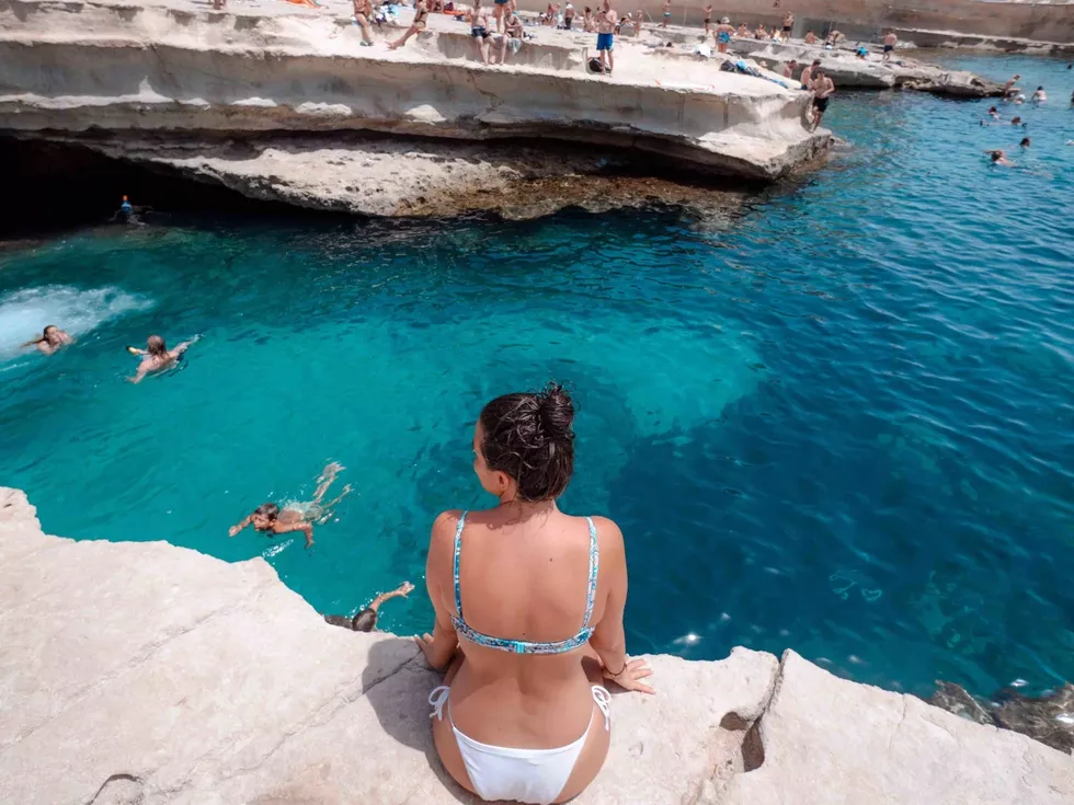 travel program image