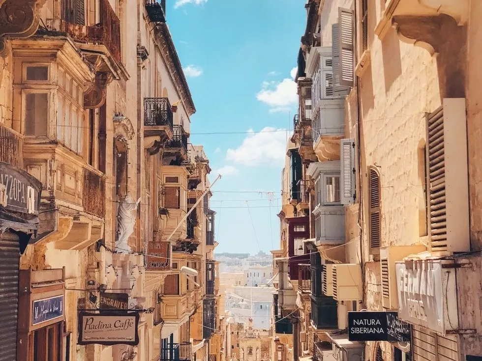 travel program image