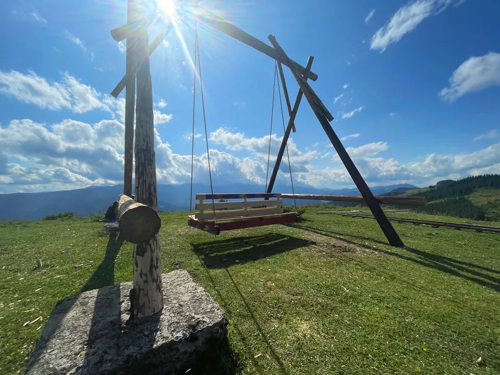 travel program image