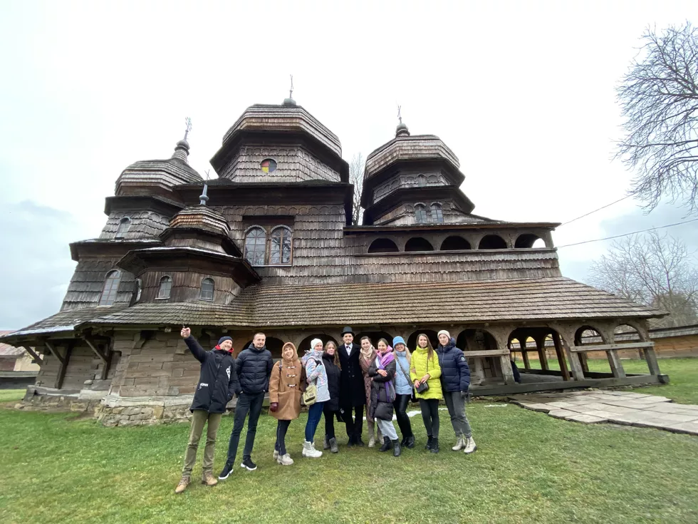 travel program image