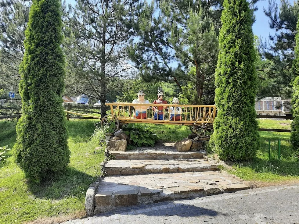 travel program image