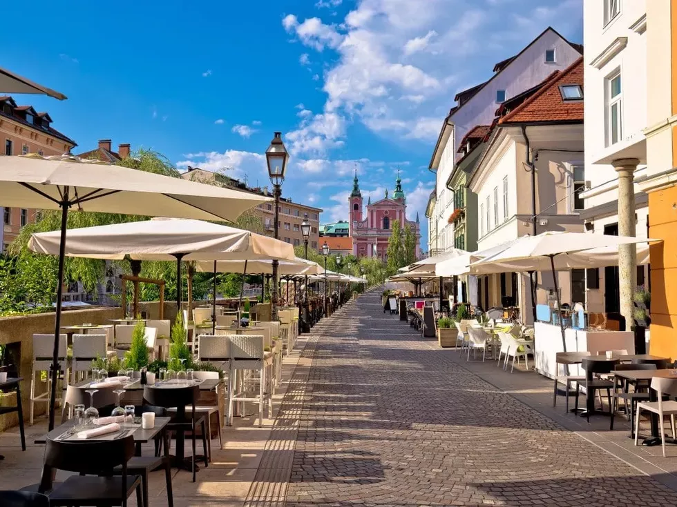 travel program image