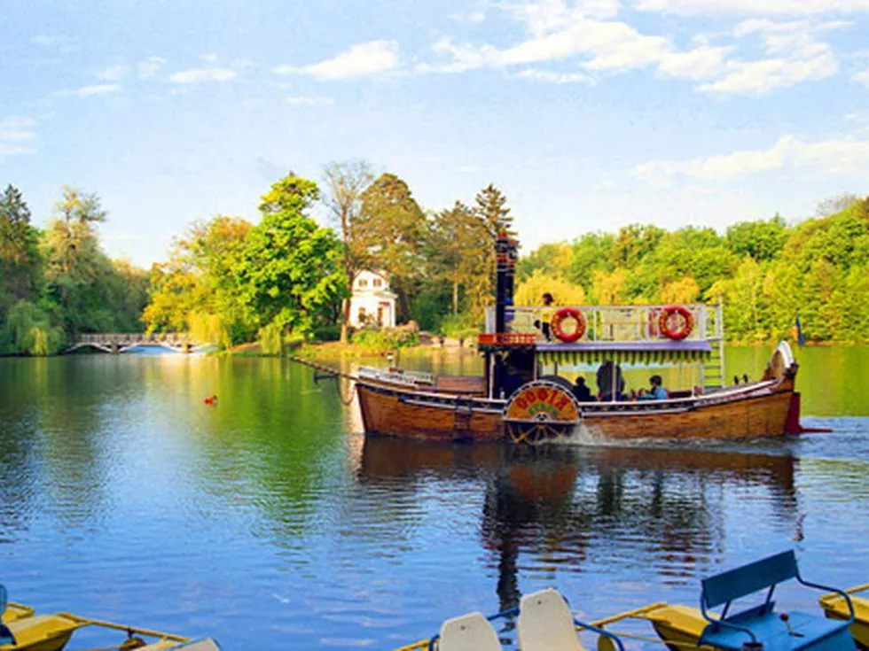 travel program image