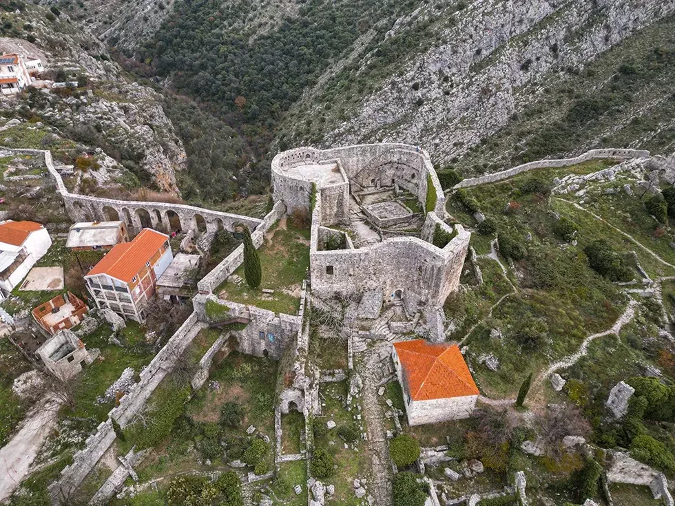 travel program image