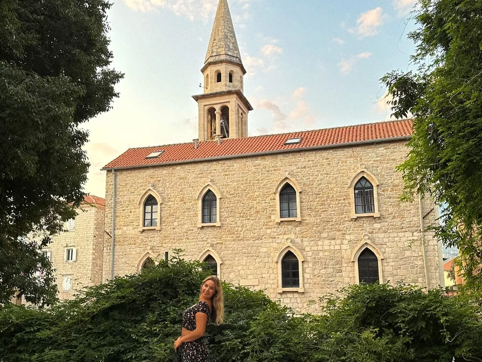 travel program image