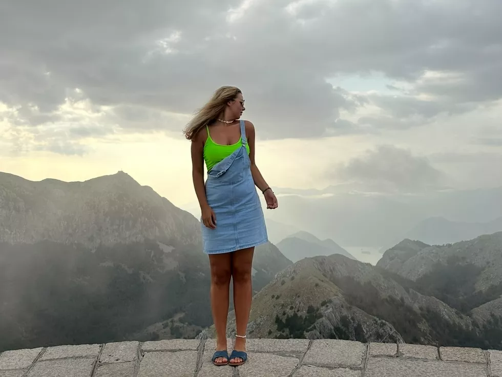 travel program image