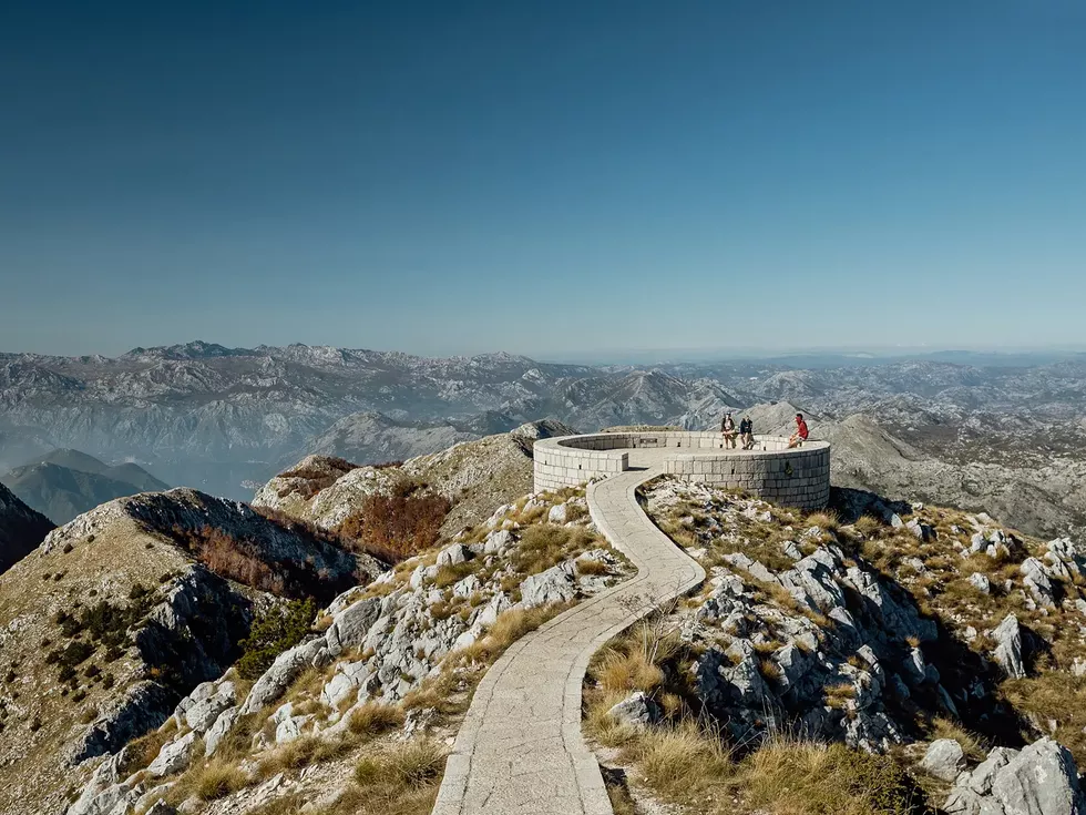 travel program image