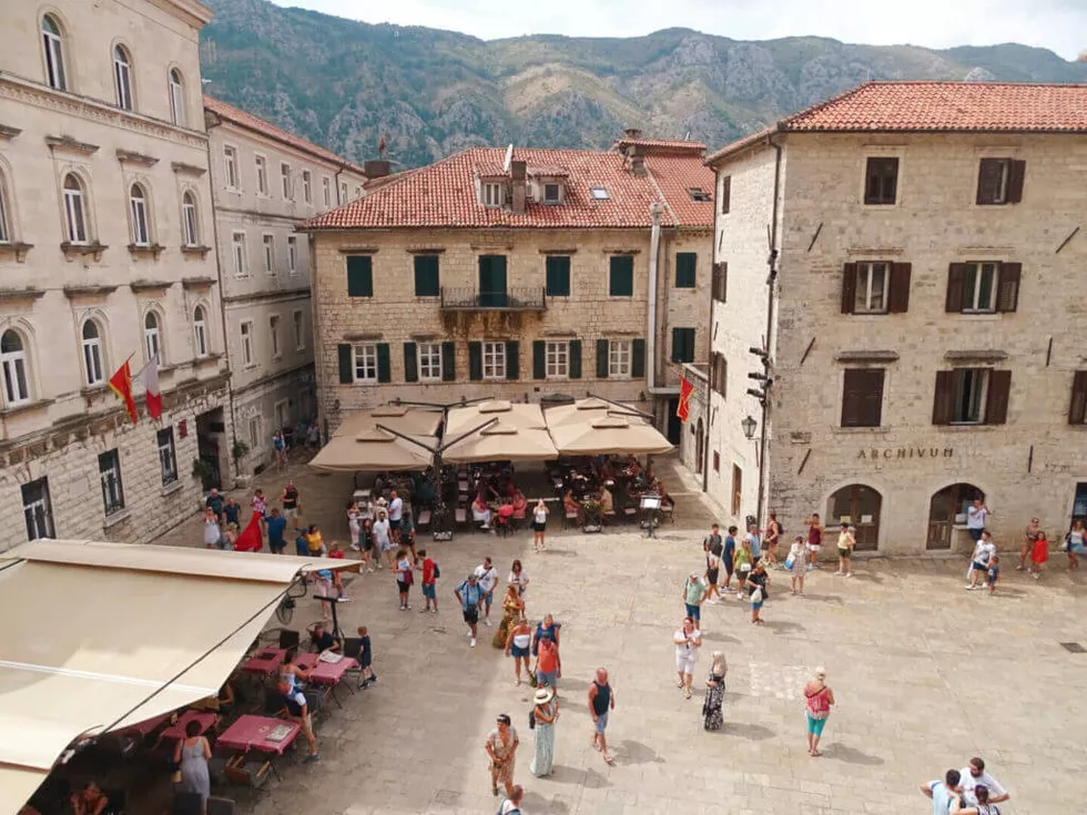 travel program image