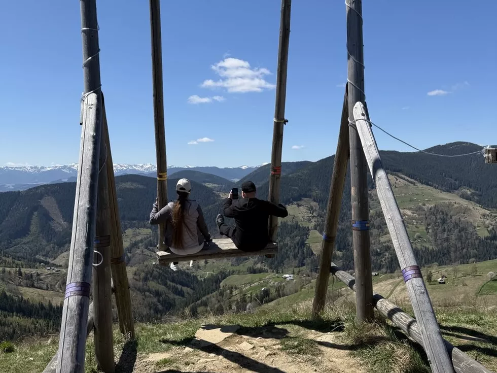 travel program image