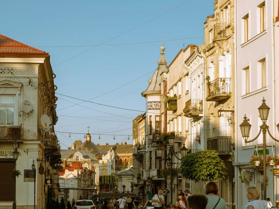 travel program image