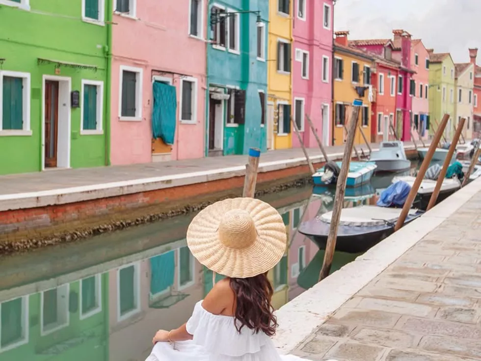 travel program image