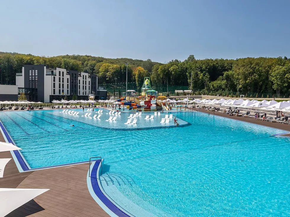 travel program image