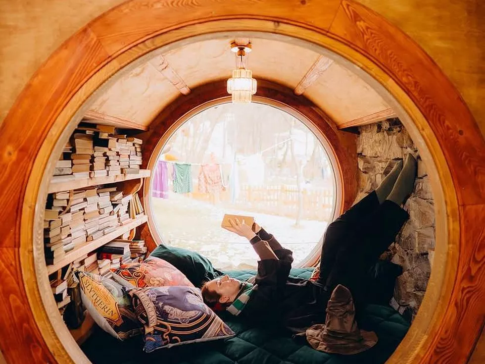 travel program image