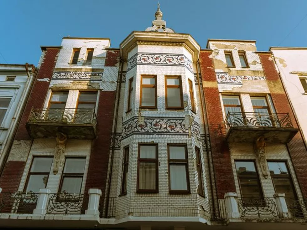 travel program image