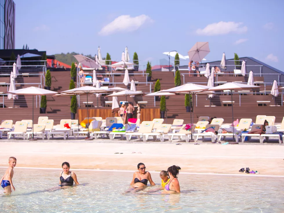 travel program image