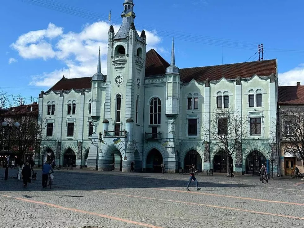 travel program image