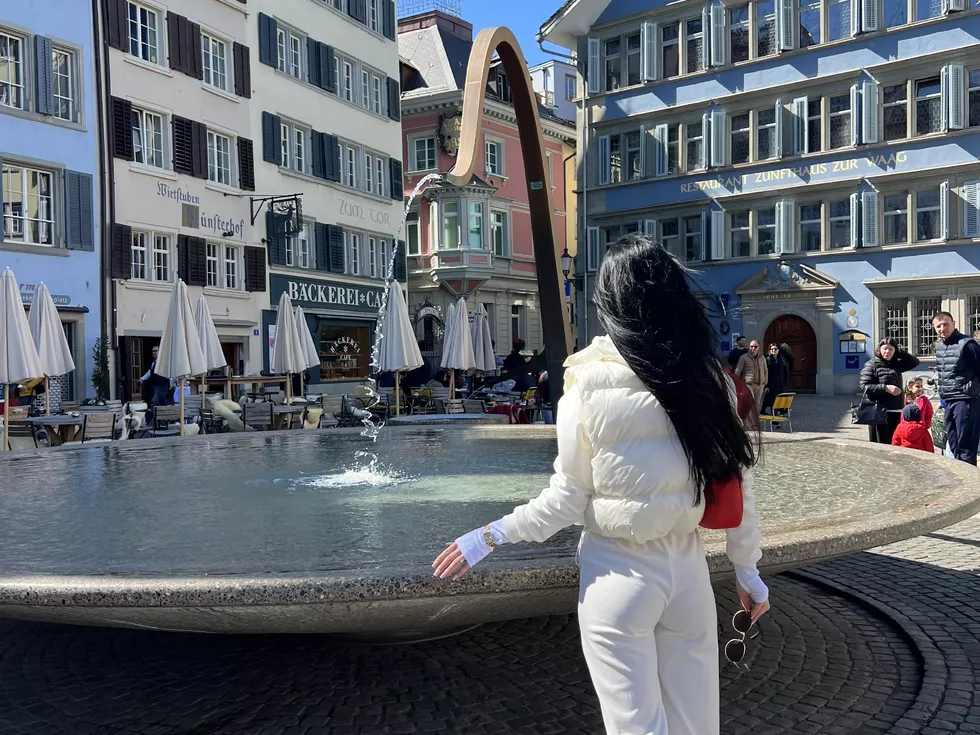 travel program image