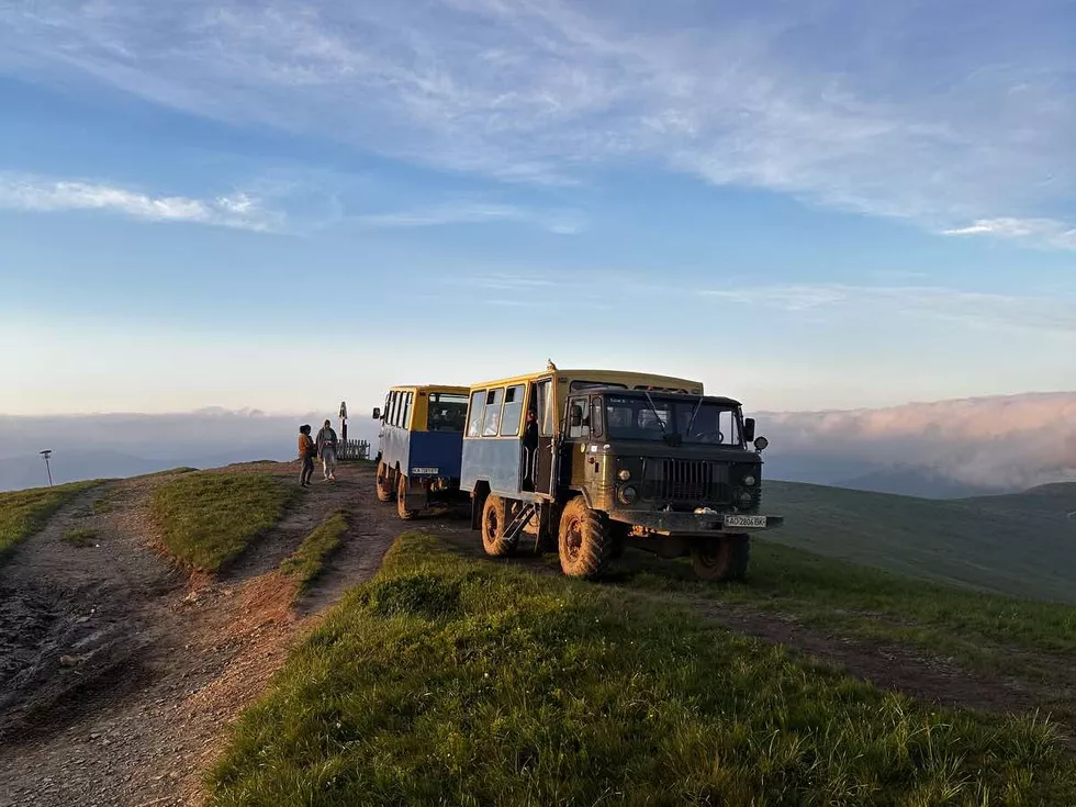 travel program image