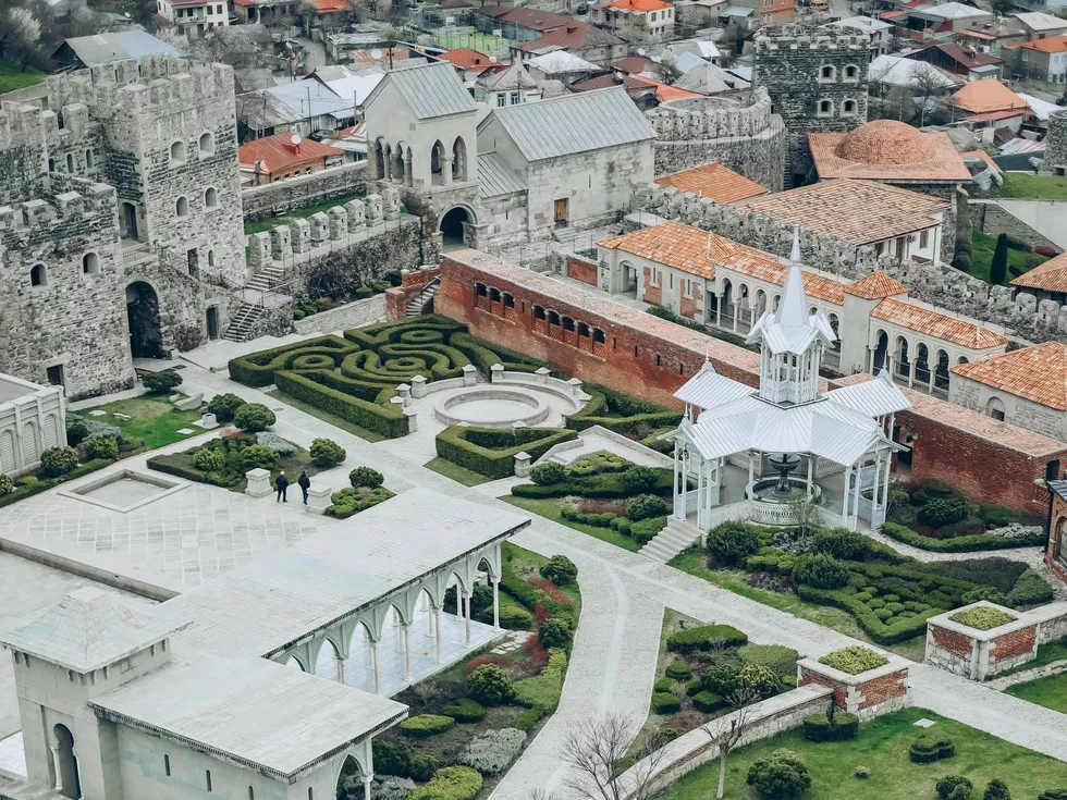 travel program image