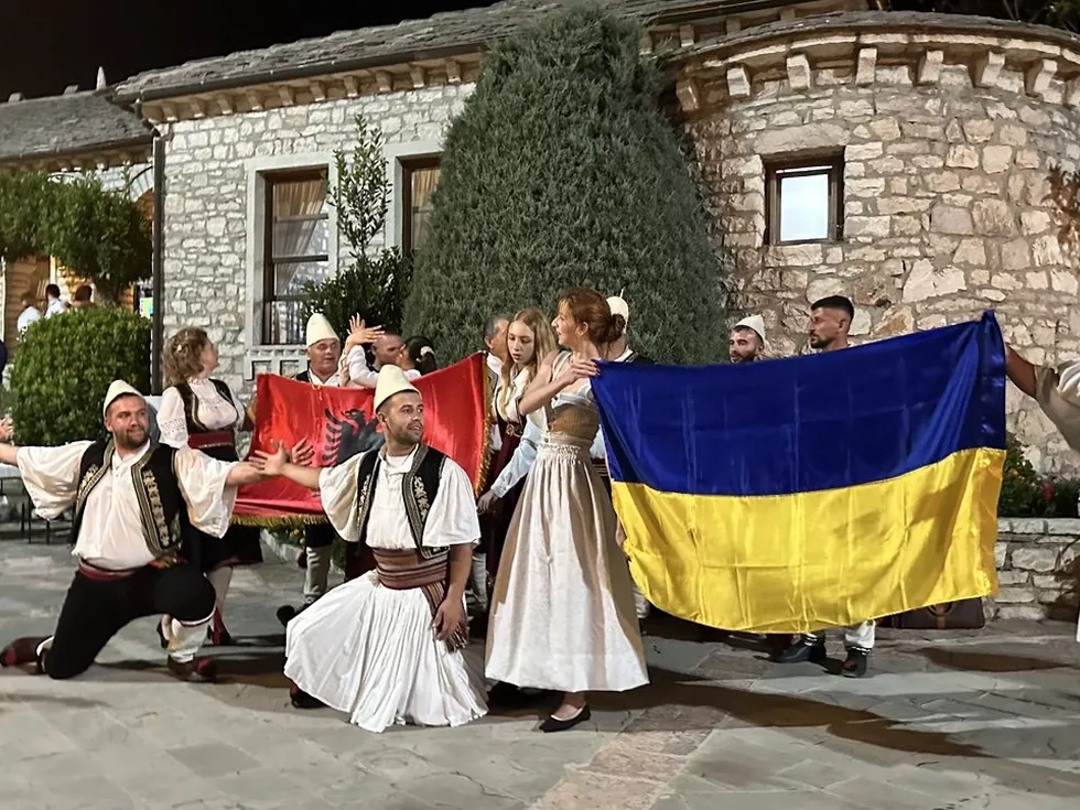 travel program image