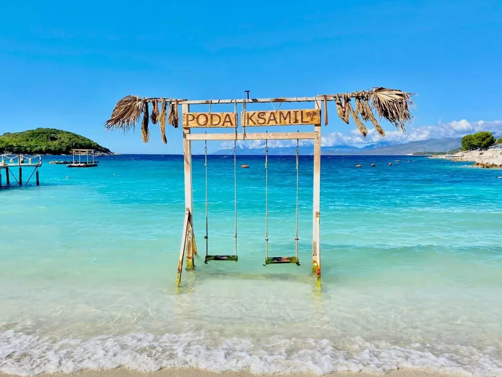 travel program image